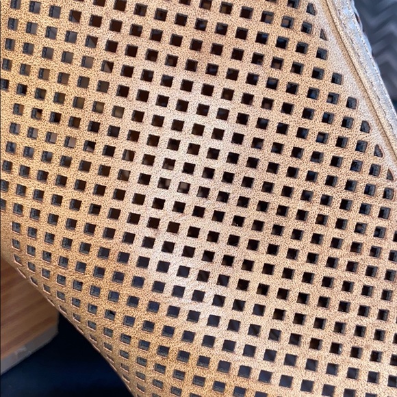 Tan open toe bootie - Picture 6 of 6